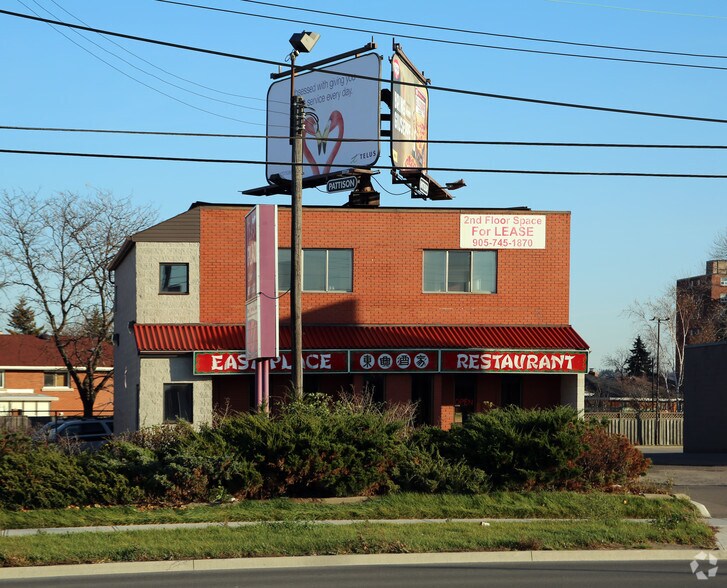 48 Centennial Pky N, Hamilton, ON à louer - Photo principale – Image 1 sur 3