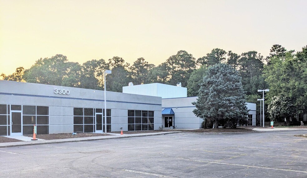 3300 Gateway Centre Blvd, Morrisville, NC à louer - Photo de l’immeuble – Image 2 sur 9