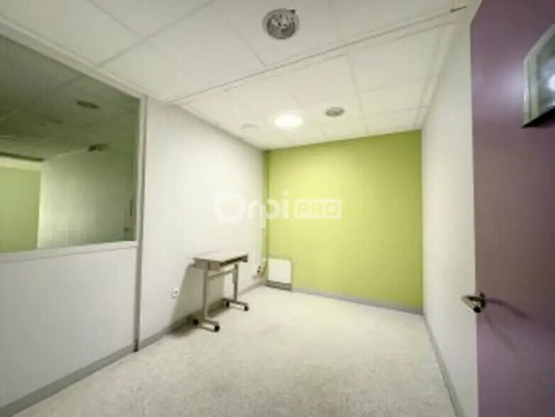 Bureau dans Montluçon à louer - Photo intérieure – Image 2 sur 13