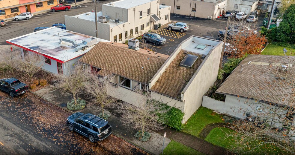 333 NW 3rd Ave, Canby, OR à louer - Photo de l’immeuble – Image 1 sur 5