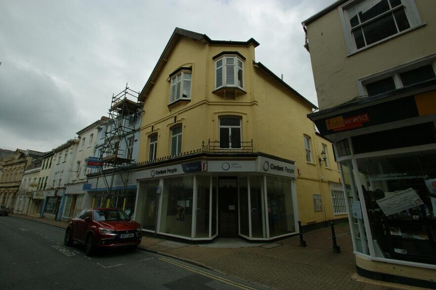 4 Cross St, Barnstaple à vendre - Photo de l’immeuble – Image 2 sur 7