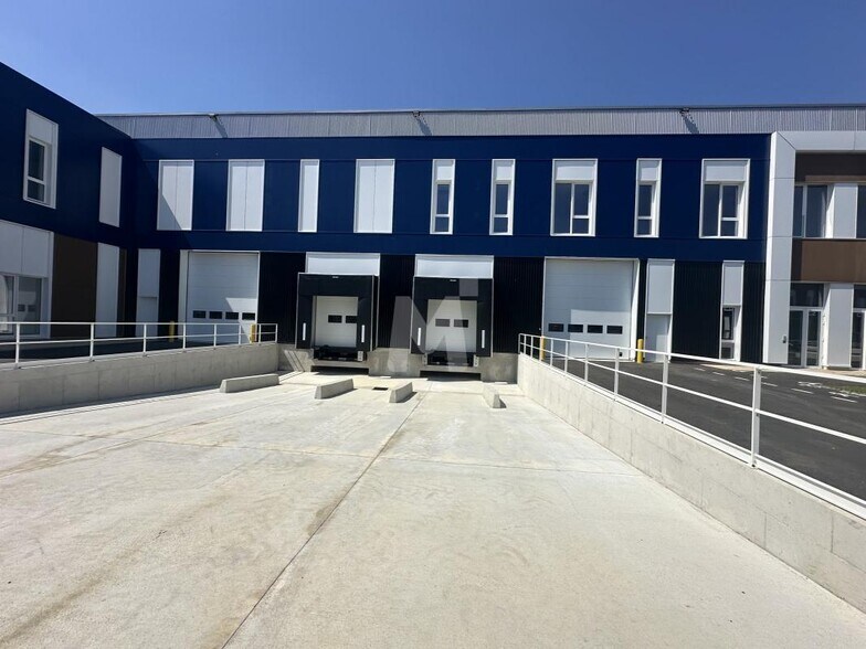 230 Avenue Paul Langevin, Moissy-Cramayel à louer - Photo de l’immeuble – Image 2 sur 14