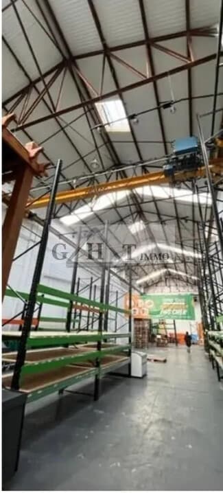 Plus de détails pour Industriel/Logistique à louer