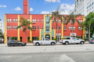 446 2nd St N, Saint Petersburg, FL à louer Photo de l’immeuble– Image 2 sur 28