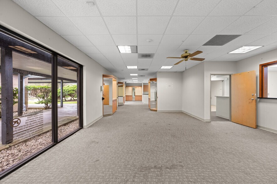 13414 Medical Complex Dr, Tomball, TX à vendre - Photo de l’immeuble – Image 2 sur 51