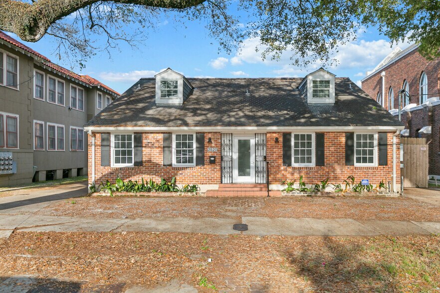 2520 Napoleon Ave, New Orleans, LA à vendre - Photo de l’immeuble – Image 3 sur 8