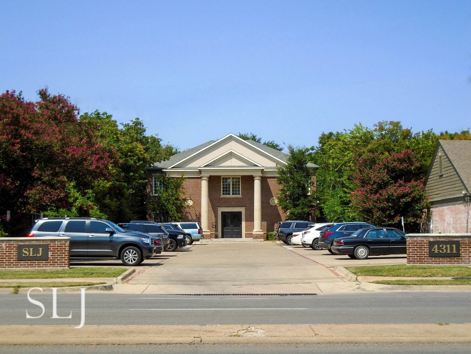 4311 W Lovers Ln, Dallas, TX à louer Photo principale– Image 1 sur 18