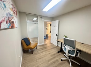 444 Hobron Ln, Honolulu, HI à louer Photo intérieure– Image 2 sur 2