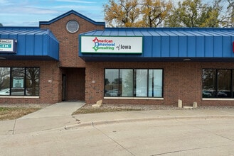 24-56 Sturgis Corner Dr, Iowa City, IA à louer Photo intérieure– Image 2 sur 25