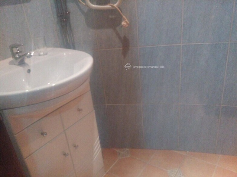 Local commercial dans Cáceres, Cáceres à louer - Photo de l’immeuble – Image 3 sur 4