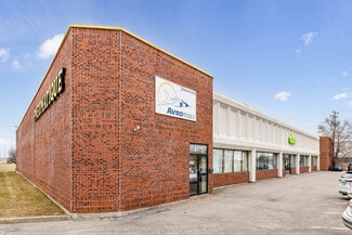 Plus de détails pour 4155-4175 Boul Poirier, Montréal, QC - Industriel/Logistique à louer