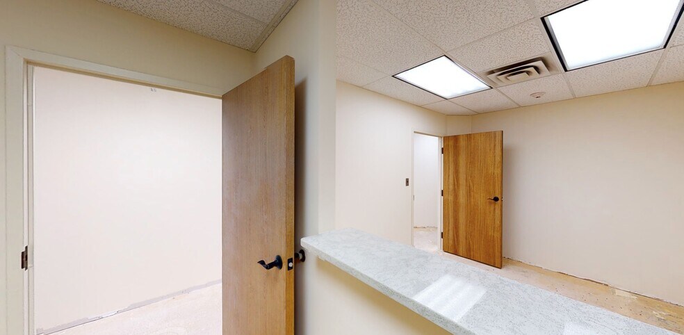 3975 University Dr, Fairfax, VA à louer - Numérisation 3D Matterport – Image 2 sur 12