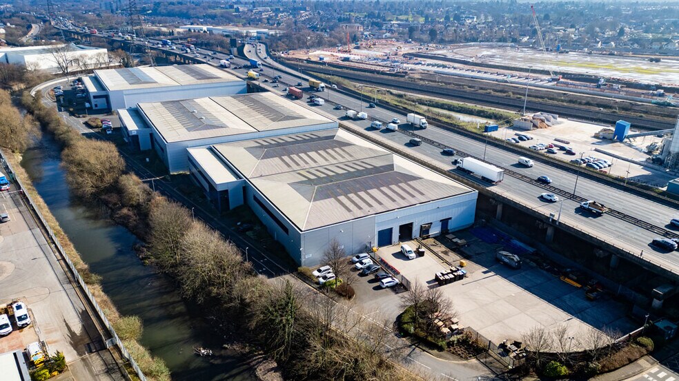 48 Heatland Pky, Birmingham à louer - Photo principale – Image 1 sur 3