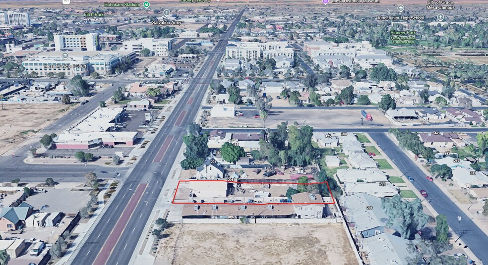 205 Mesa Dr, Mesa, AZ à vendre - Photo de l’immeuble – Image 2 sur 9