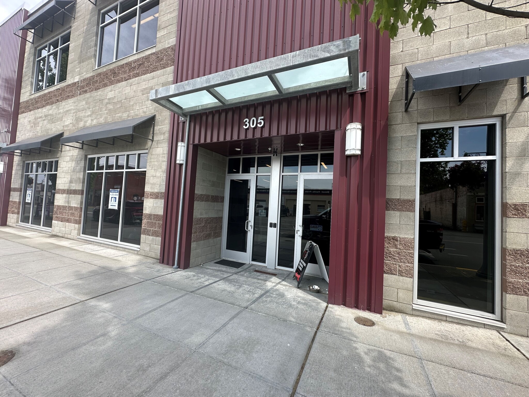 301 Commercial Ave, Anacortes, WA à louer Photo de l’immeuble– Image 1 sur 18
