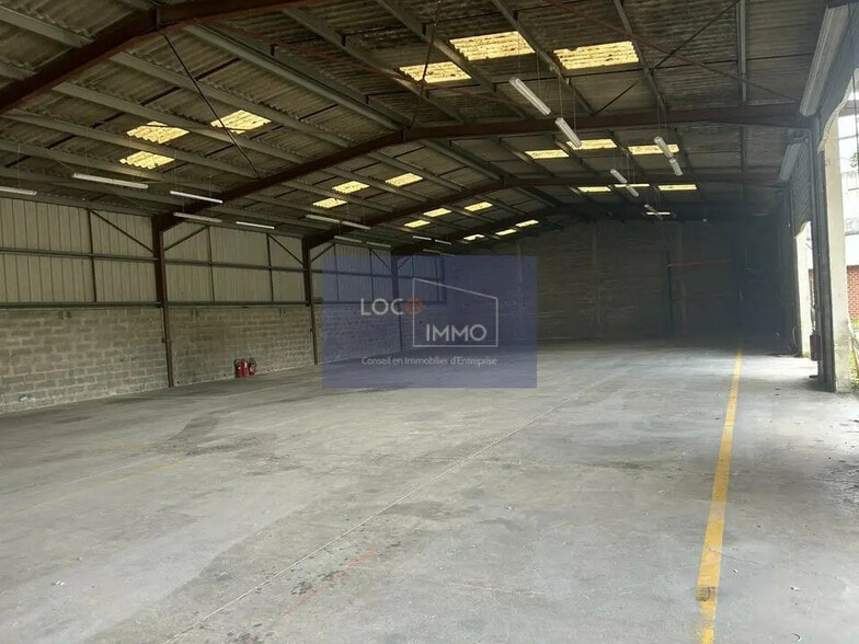 Industriel/Logistique dans Cenon à louer - Photo de l’immeuble – Image 3 sur 11
