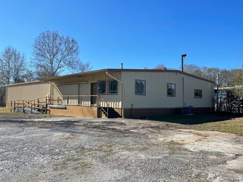 515 Myrtle St, Warner Robins, GA à louer - Photo de l’immeuble – Image 1 sur 3