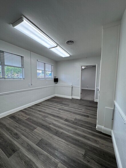 800-816 W Lodi Ave, Lodi, CA à louer - Photo de l’immeuble – Image 3 sur 8