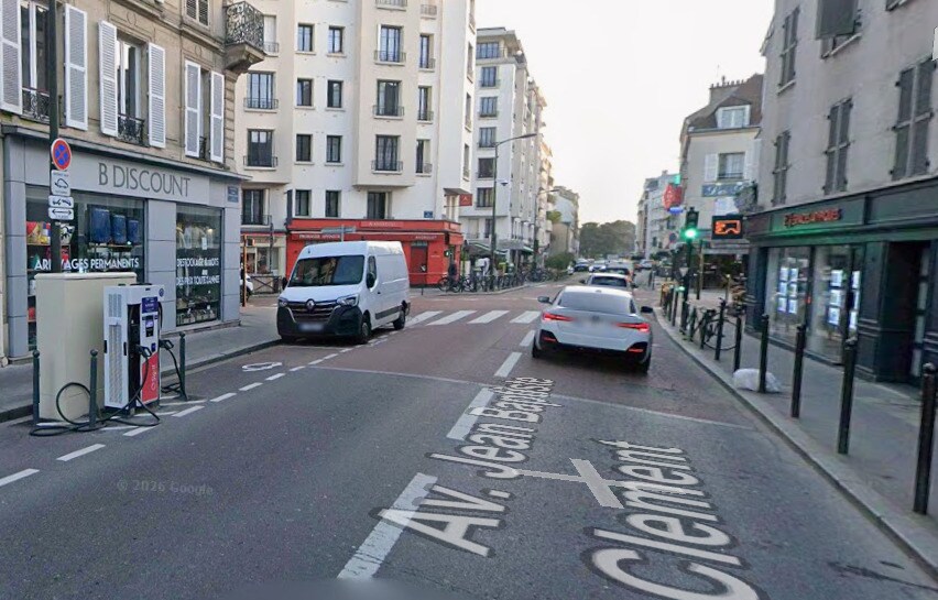 Local commercial dans Boulogne-Billancourt à louer - Photo de l’immeuble – Image 2 sur 5