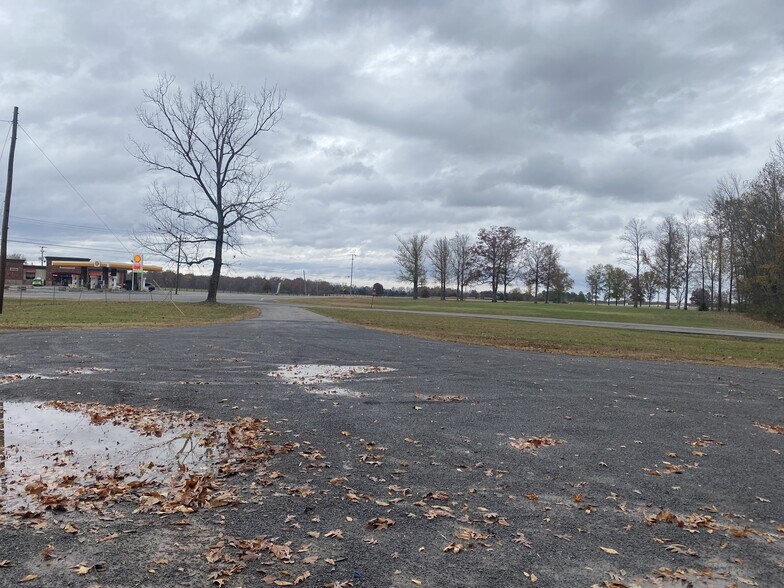 0 Ross rd, Cedar Hill, TN à vendre - Photo de l’immeuble – Image 2 sur 5