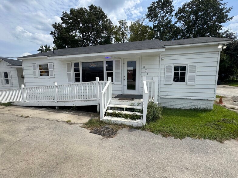 877 Dougherty Rd, Aiken, SC à vendre - Photo principale – Image 1 sur 11
