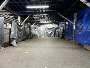 12-01 34th Ave, Long Island City, NY à louer Photo intérieure– Image 1 sur 2