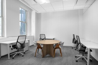 Plus de détails pour 30- 10 41st Ave, Long Island City, NY - Coworking à louer