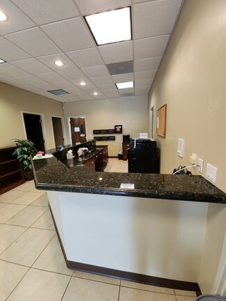 Plus de détails pour 8141 Mainline, Fort Myers, FL - Bureau à louer