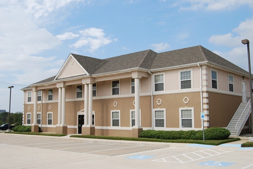 315 S Jupiter Rd, Allen, TX à louer - Photo de l’immeuble – Image 1 sur 8