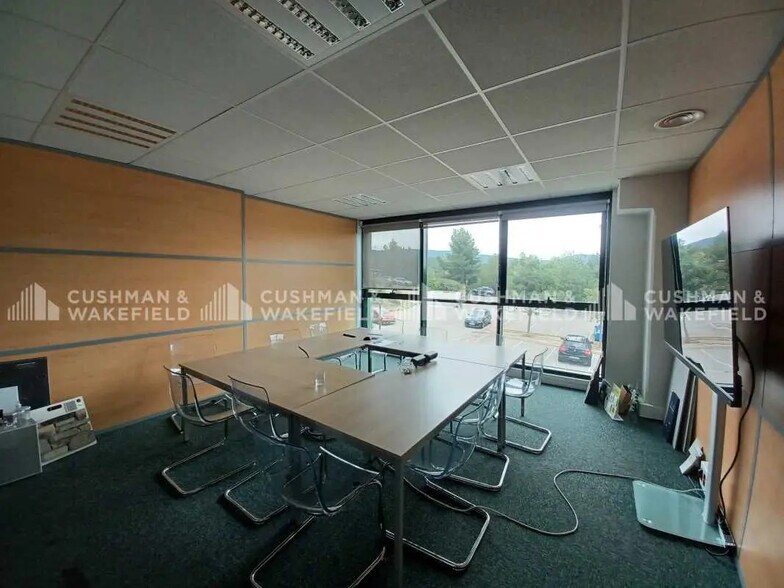 297 Avenue Du Mistral, La Ciotat à vendre - Photo intérieure – Image 3 sur 6