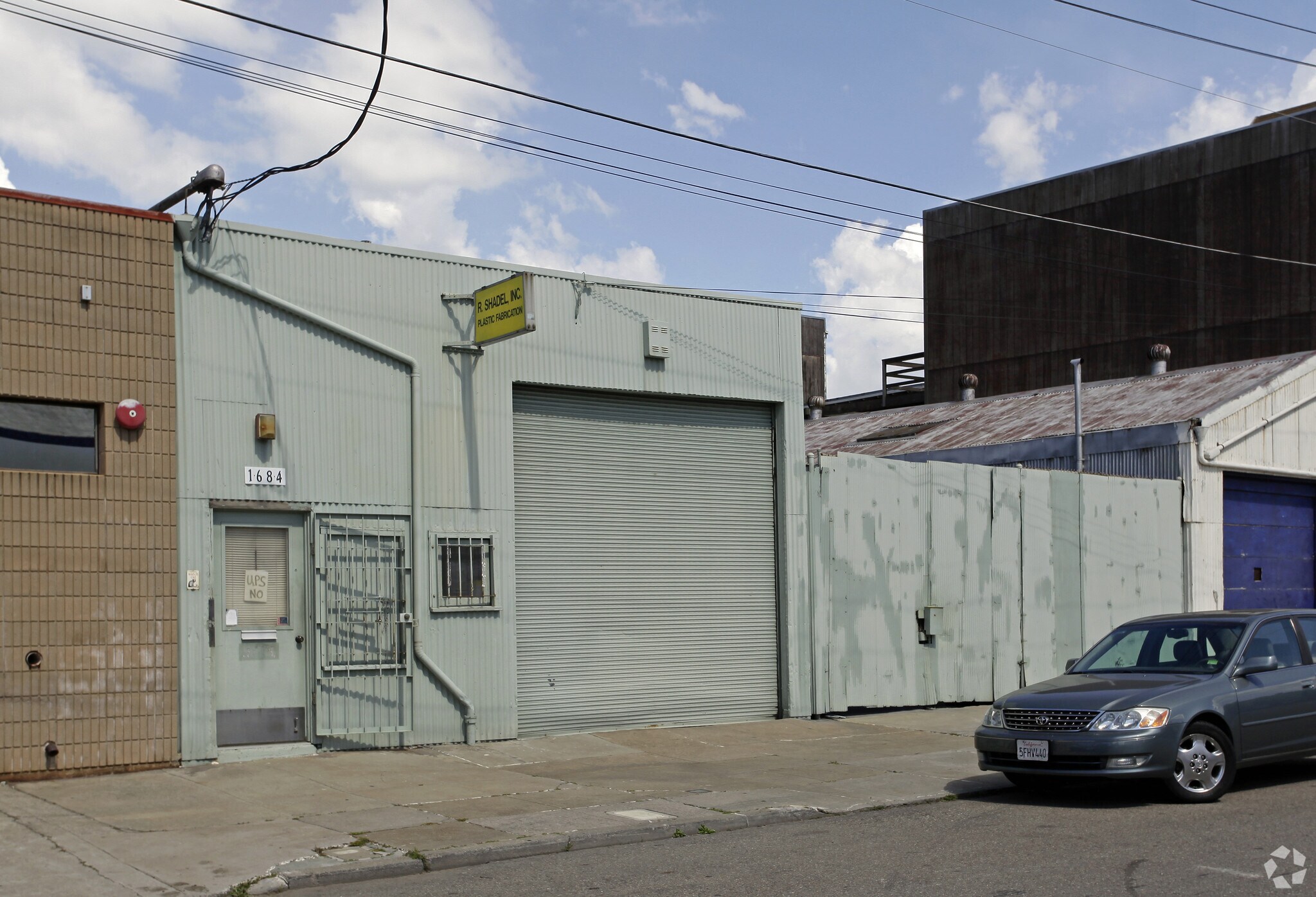 1684 Hudson Ave, San Francisco, CA à louer Photo principale– Image 1 sur 3