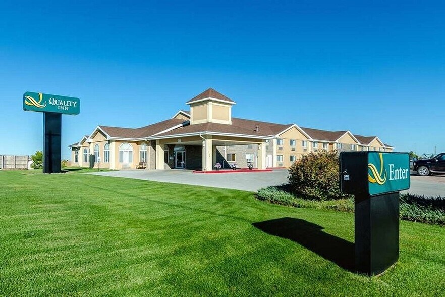 1420 W 3rd St, Alliance, NE à vendre - Photo de l’immeuble – Image 2 sur 17