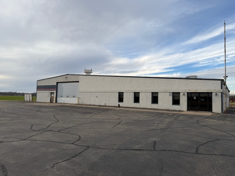 4414 State Road 92, Brooklyn, WI à louer - Photo principale – Image 1 sur 33