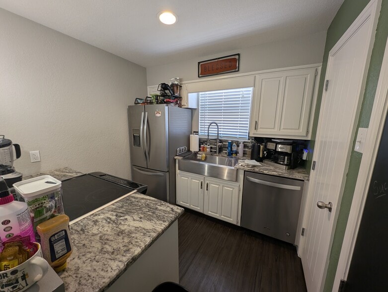 1368 S 12th St, Waco, TX à vendre - Photo de l’immeuble – Image 3 sur 5