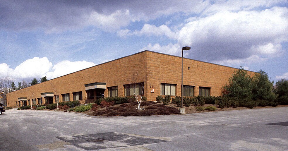 6 Merchant St, Sharon, MA à louer - Photo de l’immeuble – Image 2 sur 7