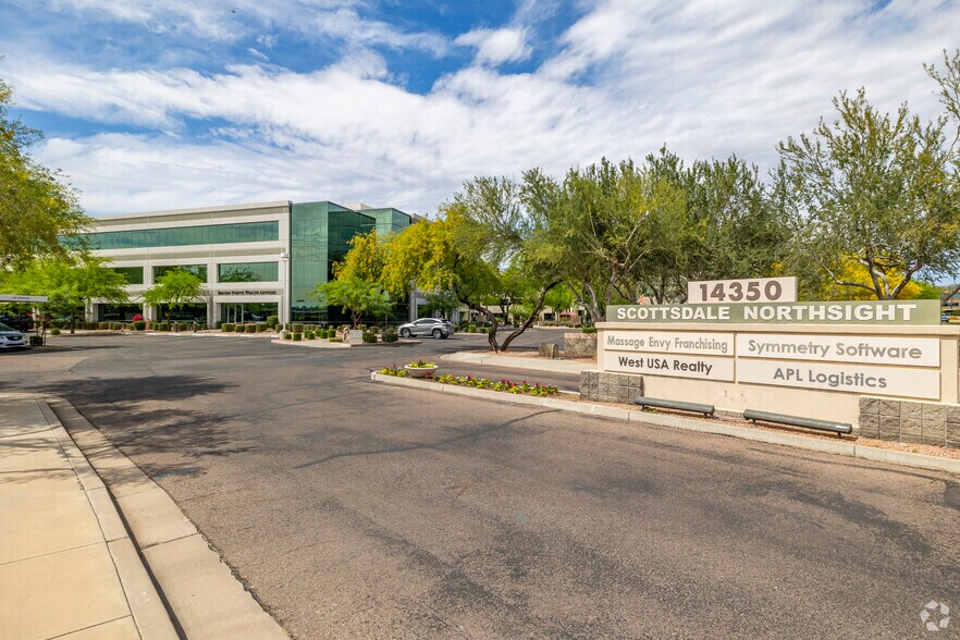 14350 N 87th St, Scottsdale, AZ à louer - Photo de l’immeuble – Image 2 sur 6
