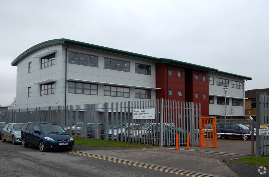 Collett Way, Newton Abbot à louer - Photo principale – Image 1 sur 9