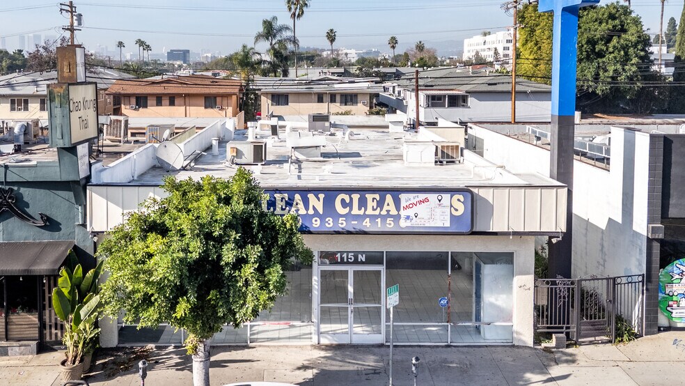 115 N Fairfax Ave, Los Angeles, CA à vendre - Photo de l’immeuble – Image 2 sur 32