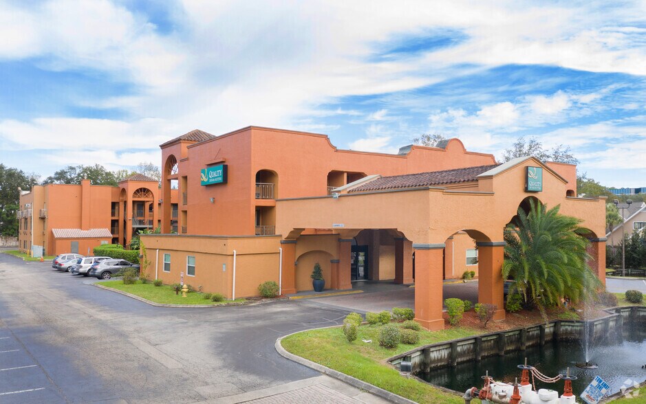 8333 Dix Ellis Trl, Jacksonville, FL à vendre - Photo principale – Image 1 sur 4