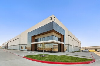 6025 FM 973, Del Valle, TX à louer Photo de l’immeuble– Image 1 sur 2