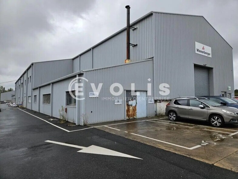 Local d’activités dans Marolles-en-Hurepoix à louer - Photo de l’immeuble – Image 1 sur 22