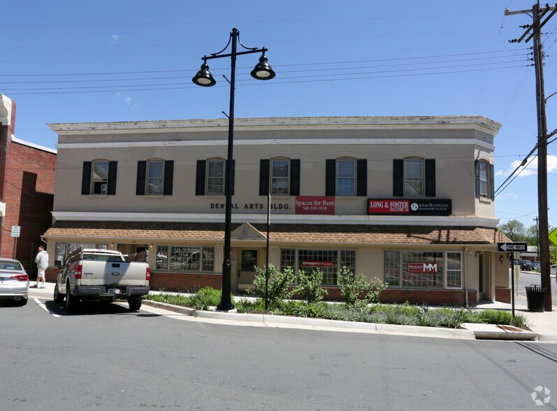 101 E Main St, Purcellville, VA à vendre - Photo de l’immeuble – Image 2 sur 15