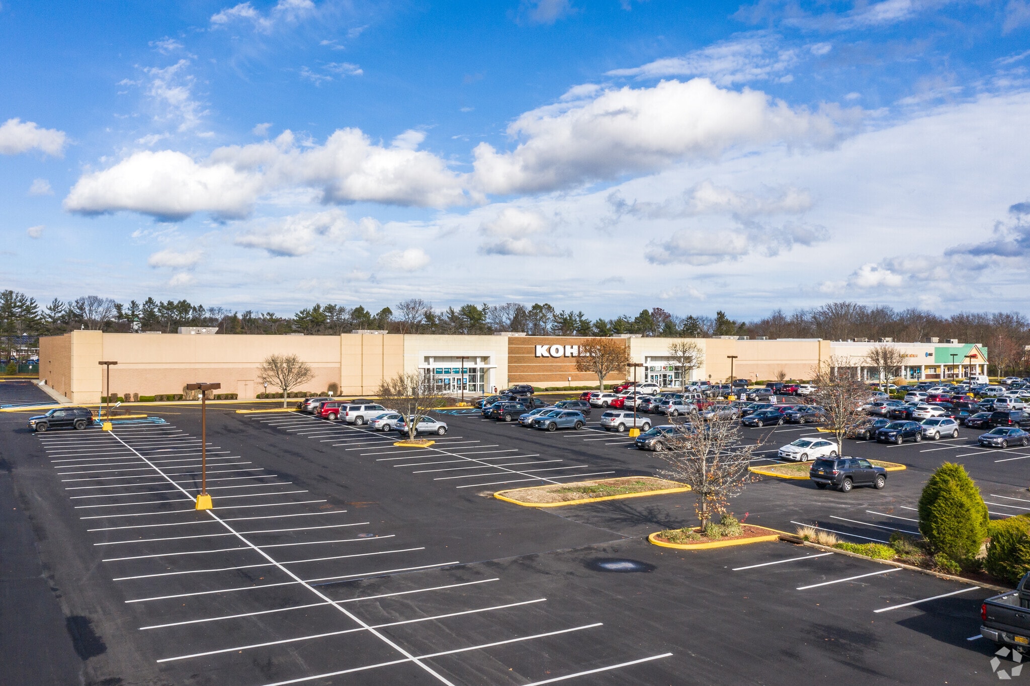 4040-5040 Nesconset Hwy, East Setauket, NY à louer Photo principale– Image 1 sur 6