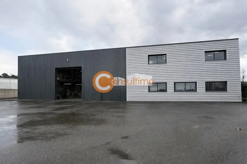 Local d'activités dans Le Barp à vendre - Photo de l’immeuble – Image 1 sur 8