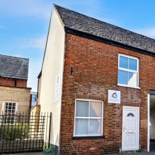 75 Woodgate, Loughborough à vendre - Photo de l’immeuble – Image 2 sur 4