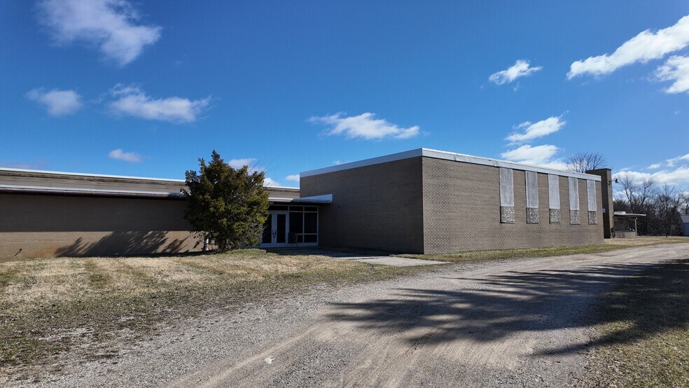 11700 E Pleasant Lake Rd, Manchester, MI à louer - Photo de l’immeuble – Image 3 sur 15