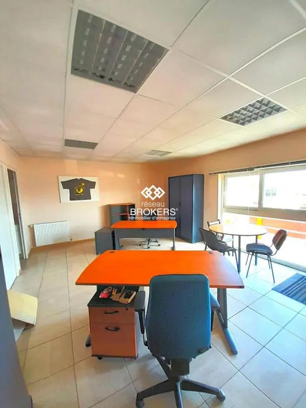 Bureau dans Saint-Jean-le-Blanc à louer Photo principale– Image 1 sur 25