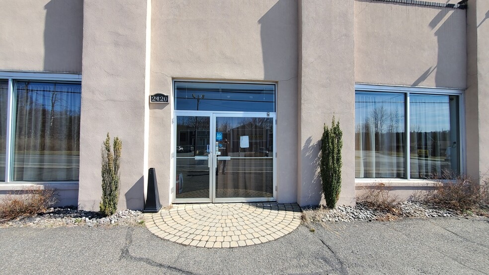2420 Rt 52, Pine Bush, NY à vendre - Photo principale – Image 1 sur 23