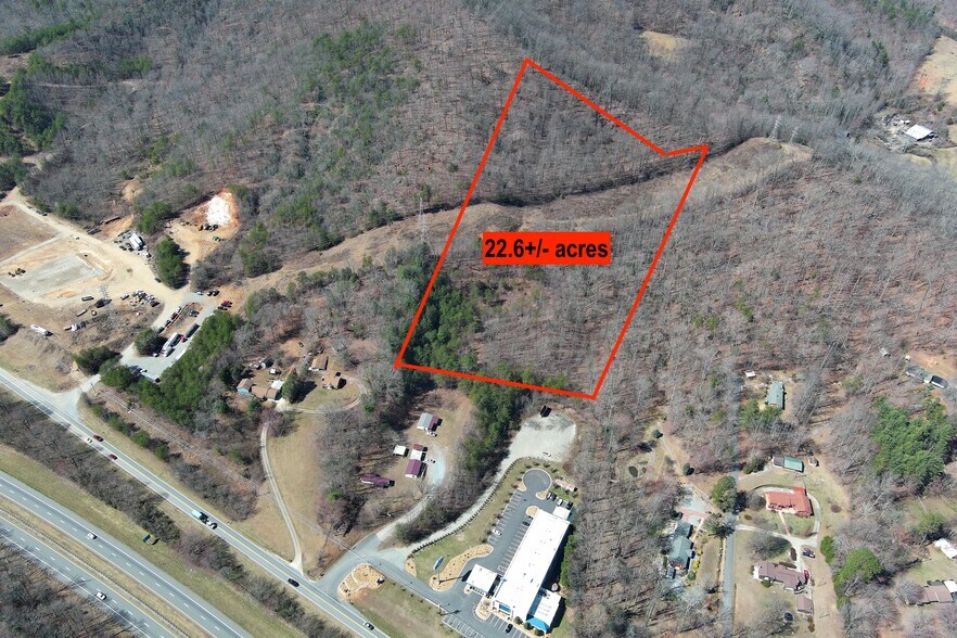 3562 US-221 Hwy, Marion, NC à vendre - Photo de l’immeuble – Image 2 sur 3