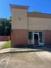 1917 Pryor Rd SW, Atlanta, GA à louer Photo intérieure– Image 1 sur 4